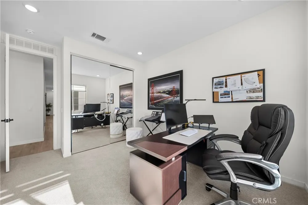 27616 Symphony Place Valencia, CA 91381