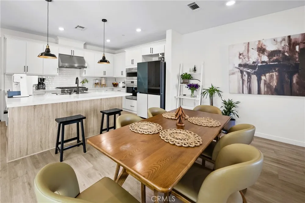 27616 Symphony Place Valencia, CA 91381