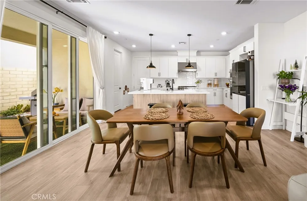 27616 Symphony Place Valencia, CA 91381