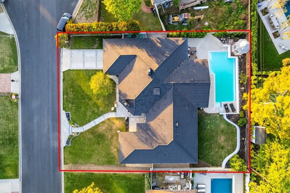 1271 Brittany Cross North Tustin, CA 92705