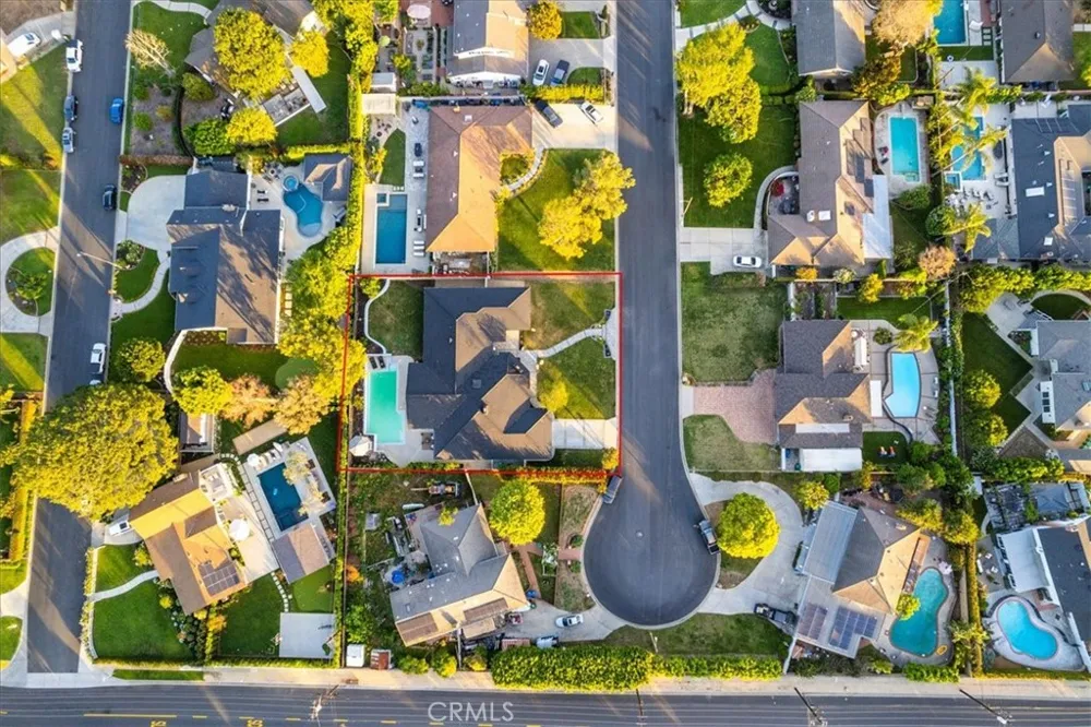 1271 Brittany Cross North Tustin, CA 92705