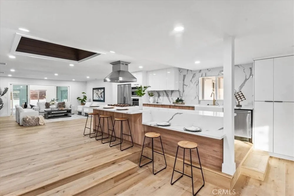 1271 Brittany Cross North Tustin, CA 92705