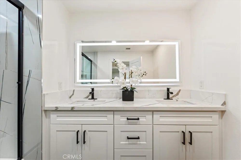 1271 Brittany Cross North Tustin, CA 92705