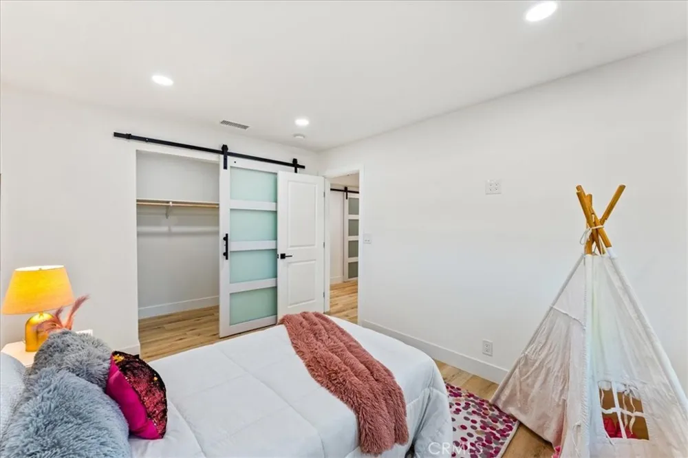 1271 Brittany Cross North Tustin, CA 92705