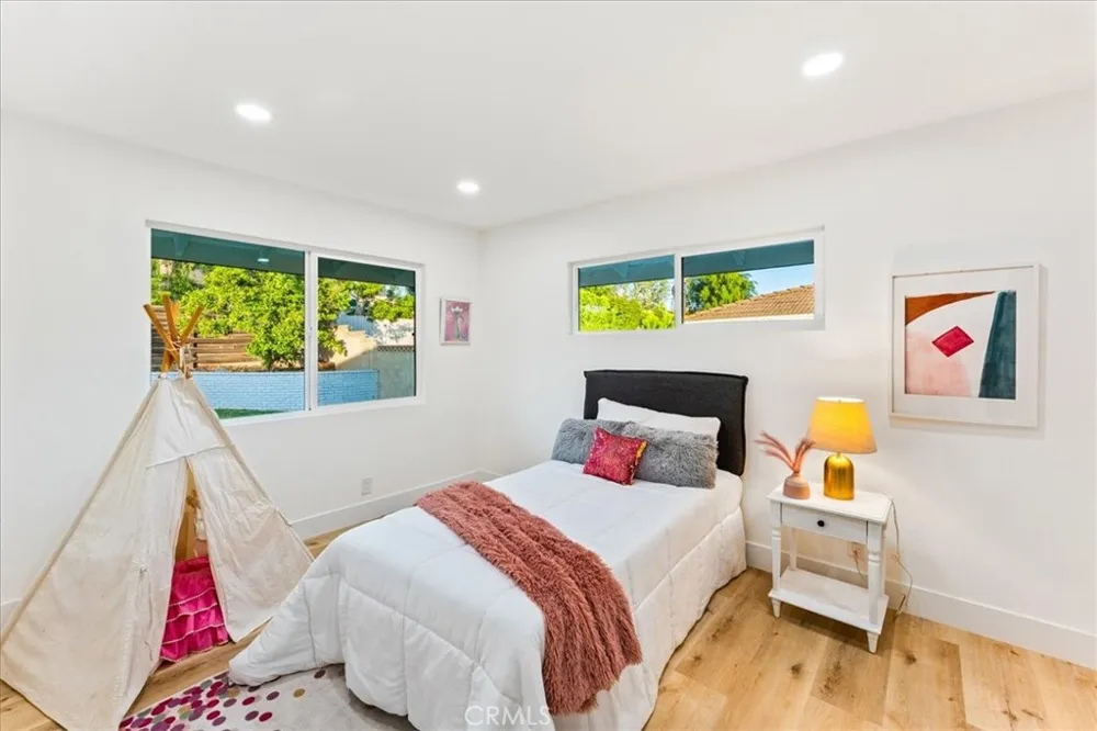 1271 Brittany Cross North Tustin, CA 92705