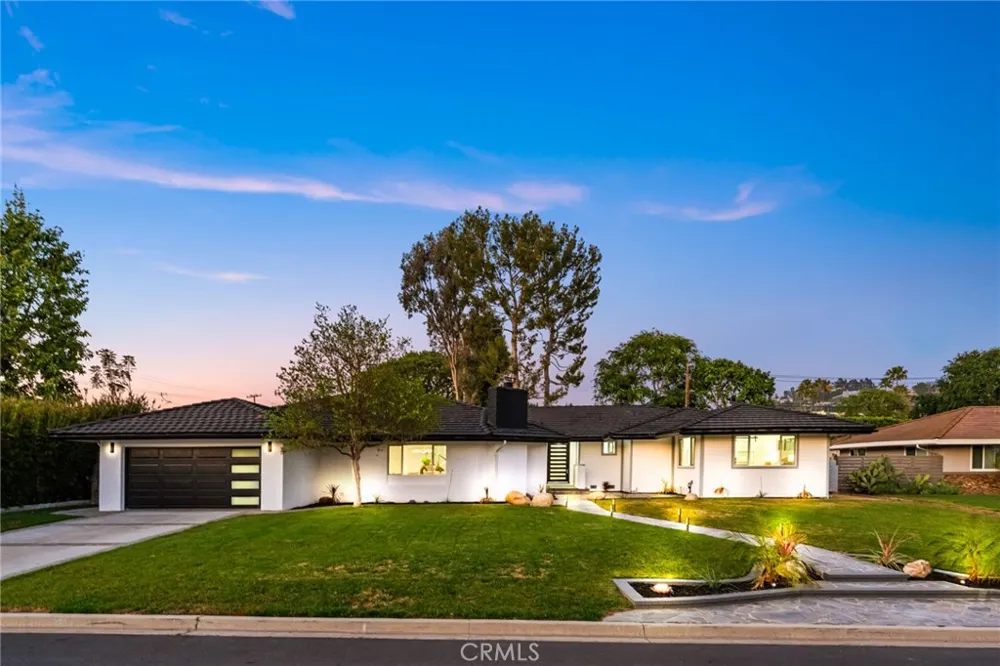 1271 Brittany Cross North Tustin, CA 92705
