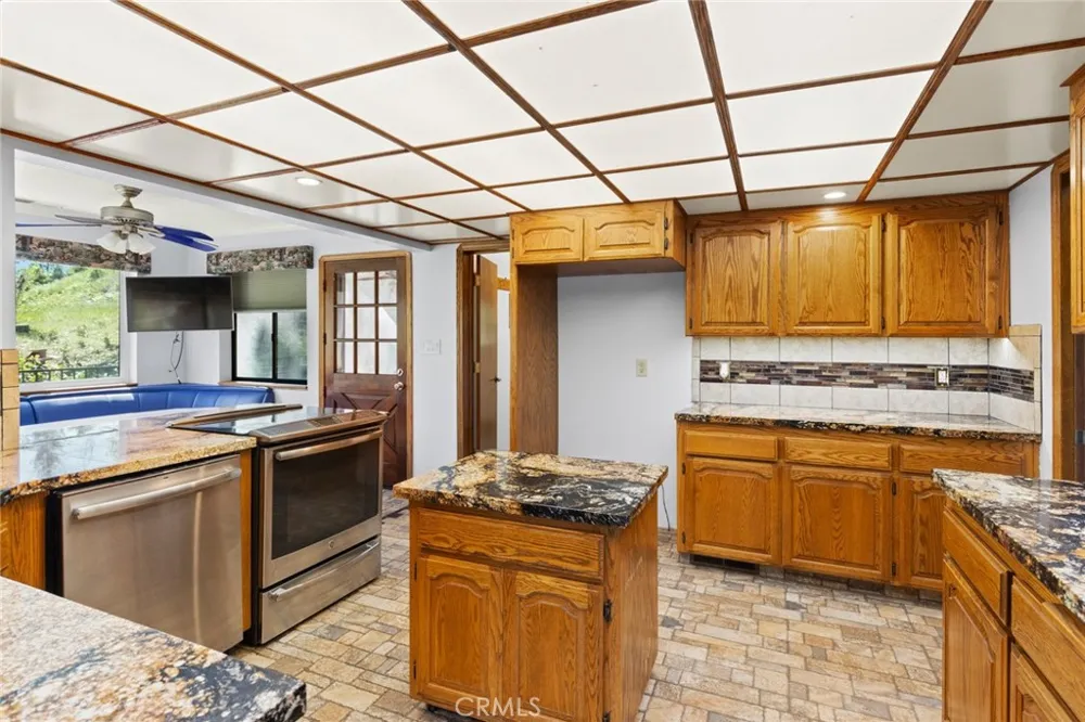 3 Town Hill Way Berry Creek, CA 95916