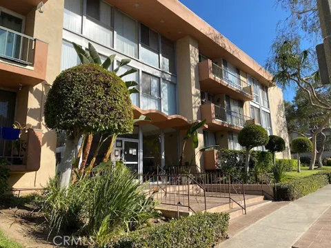 805 Glenway #205