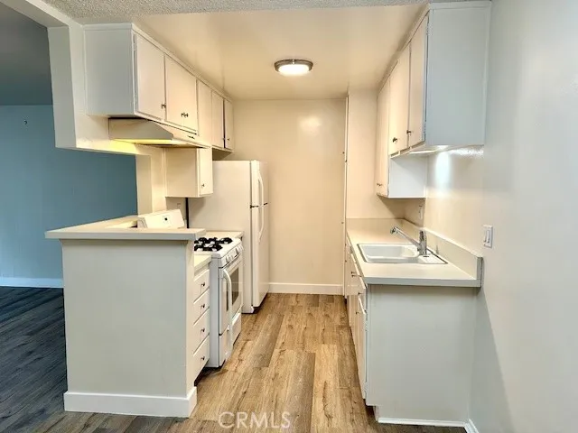 805 Glenway #205 Inglewood, CA 90302