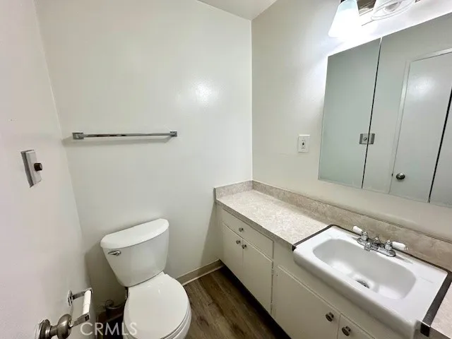 805 Glenway #205 Inglewood, CA 90302