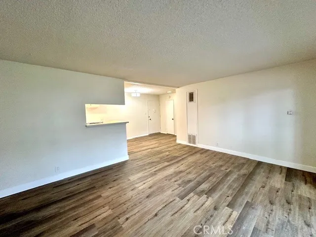805 Glenway #205 Inglewood, CA 90302