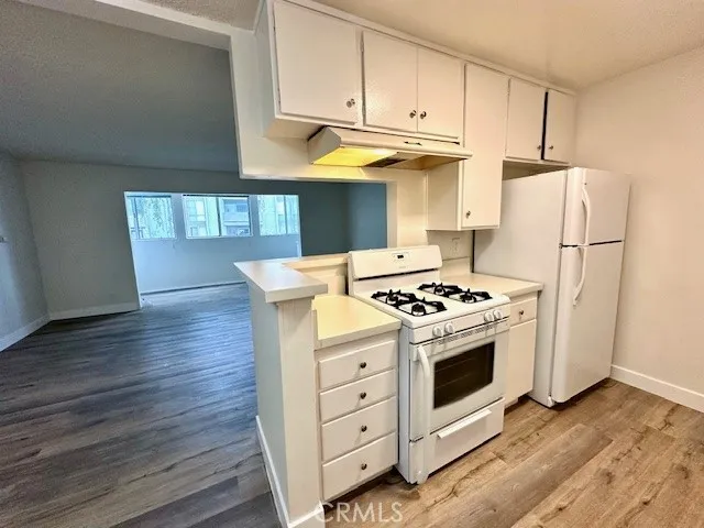 805 Glenway #205 Inglewood, CA 90302