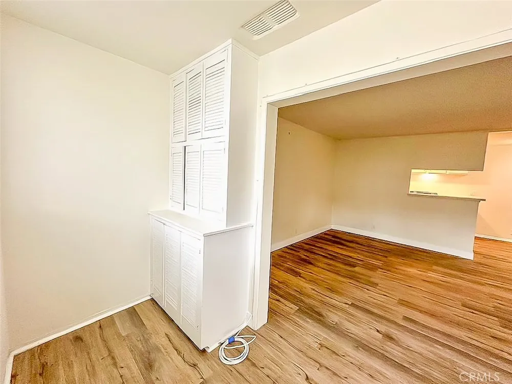 805 Glenway #205 Inglewood, CA 90302