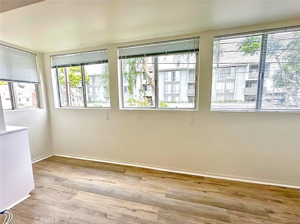 805 Glenway #205 Inglewood, CA 90302