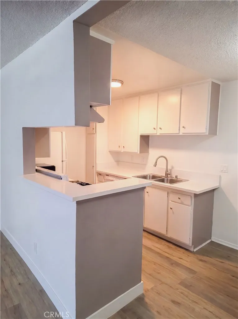 805 Glenway #205 Inglewood, CA 90302