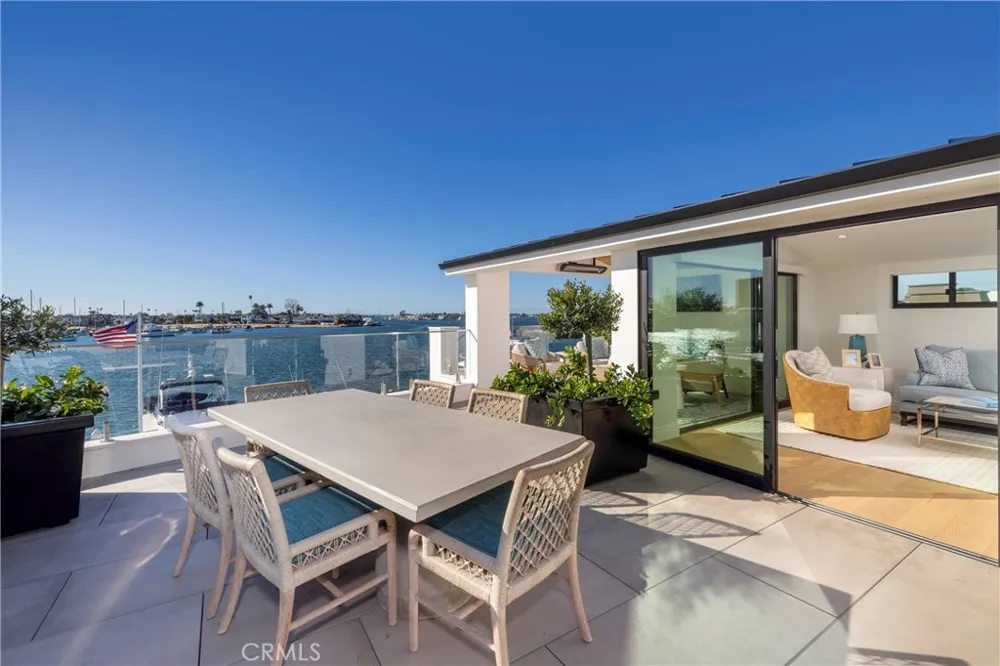 130 S Bay Front Newport Beach, CA 92662