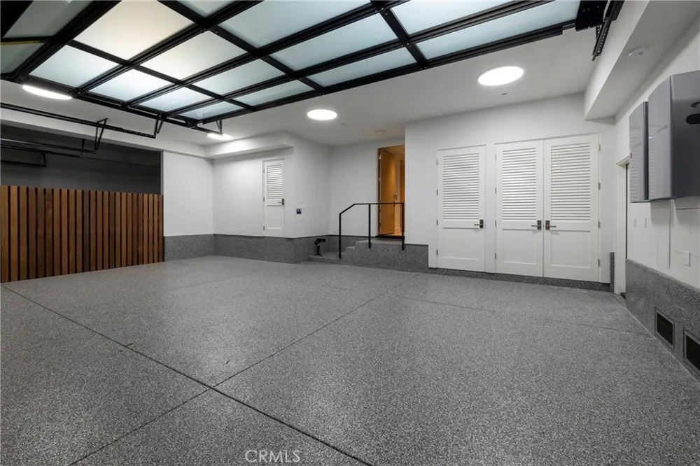130 S Bay Front Newport Beach, CA 92662