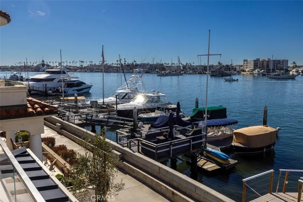 130 S Bay Front Newport Beach, CA 92662