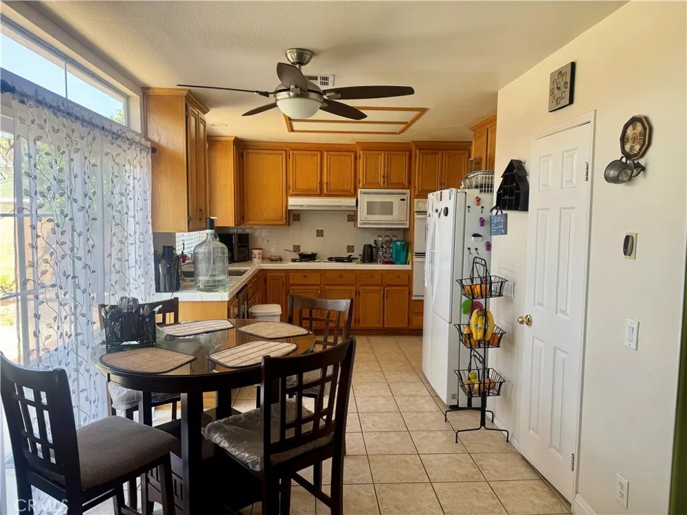 313 Napa Court Fullerton, CA 92833