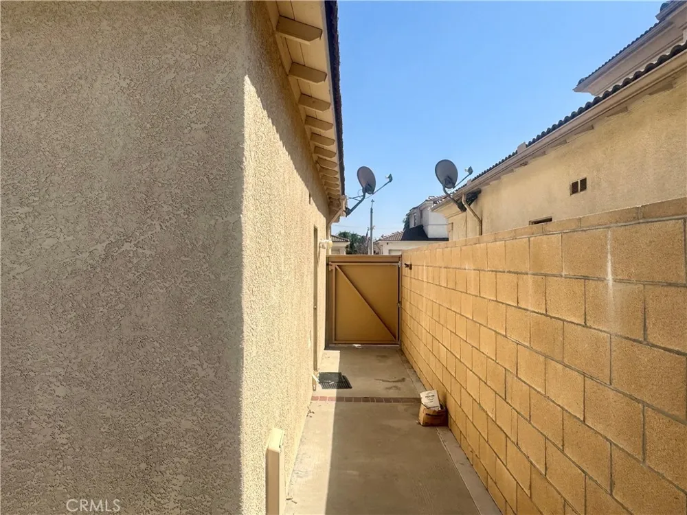 313 Napa Court Fullerton, CA 92833