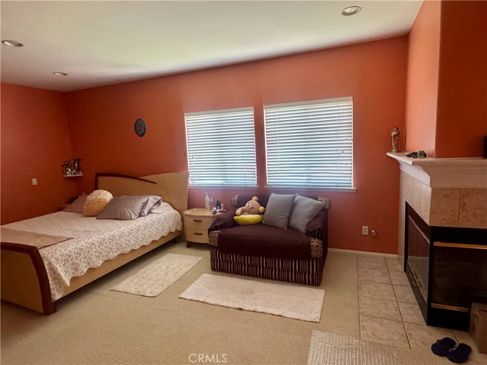 313 Napa Court Fullerton, CA 92833