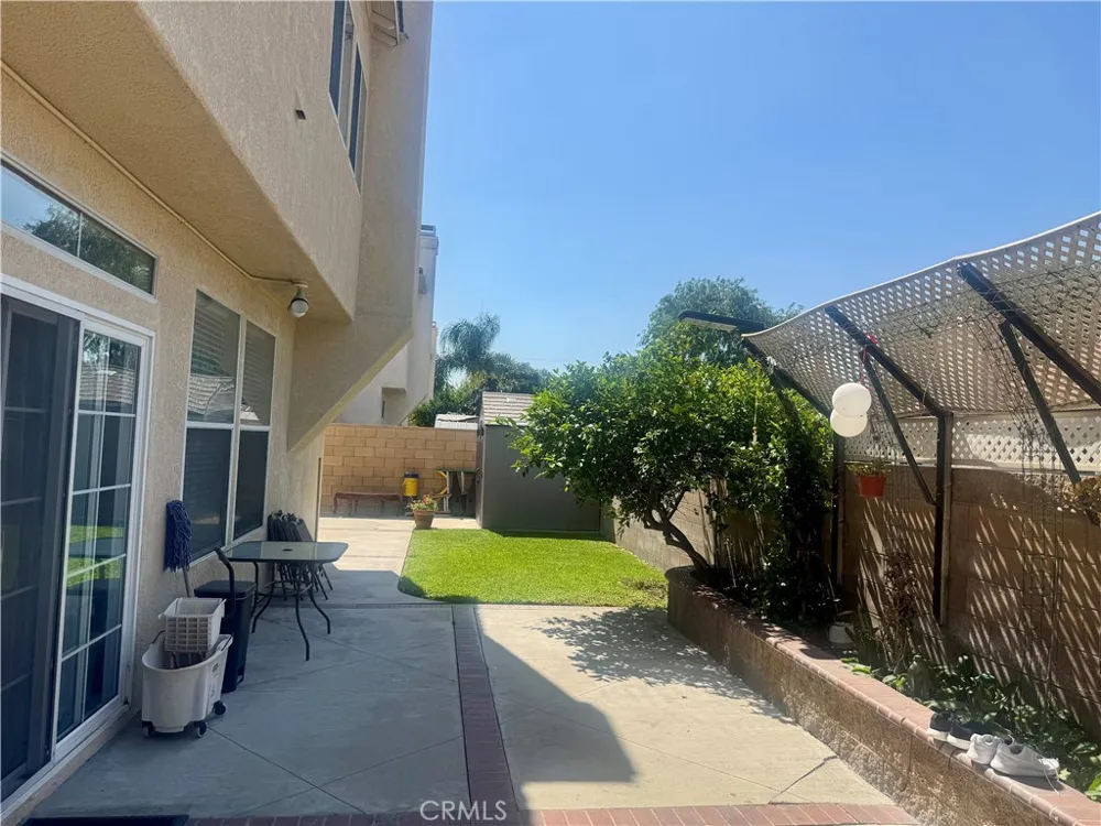 313 Napa Court Fullerton, CA 92833