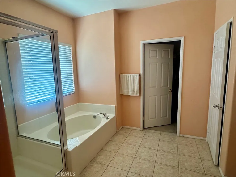 313 Napa Court Fullerton, CA 92833