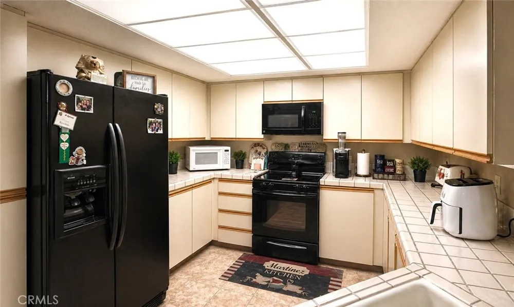 43170 Wall #E Hemet, CA 92544