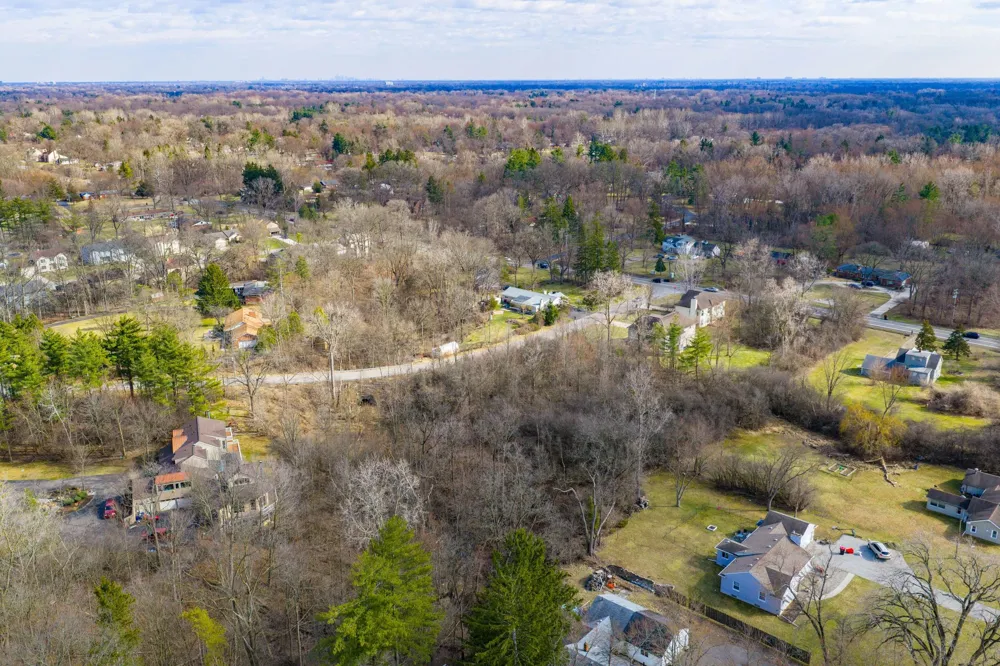 25099 Edgemont Drive Southfield, MI 48033