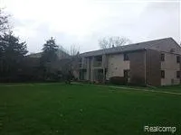 5400 Maple Ridge #14