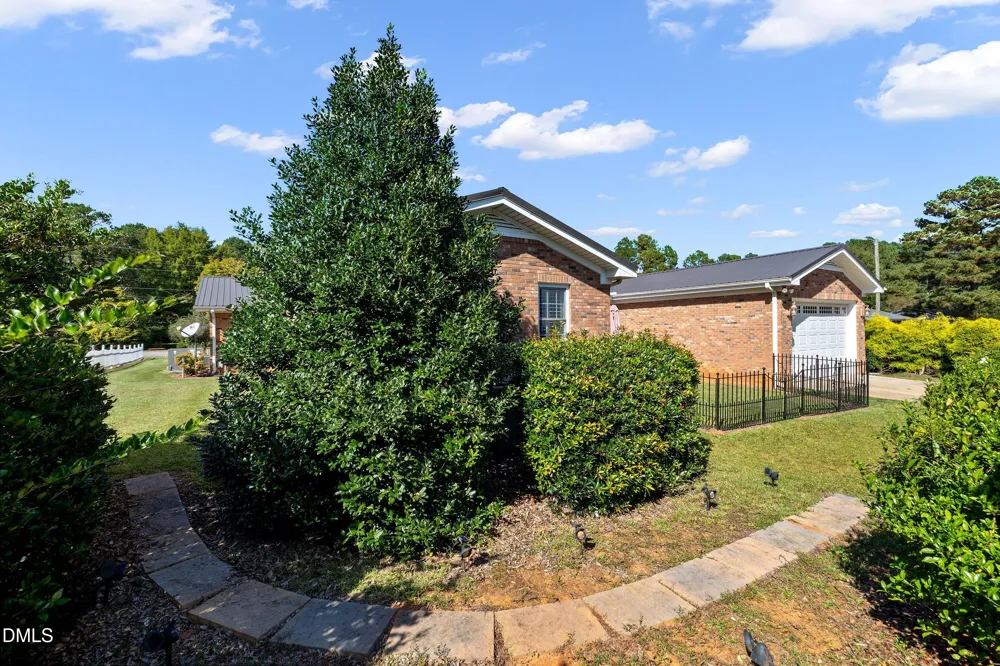 9759 Nash Street Middlesex, NC 27557