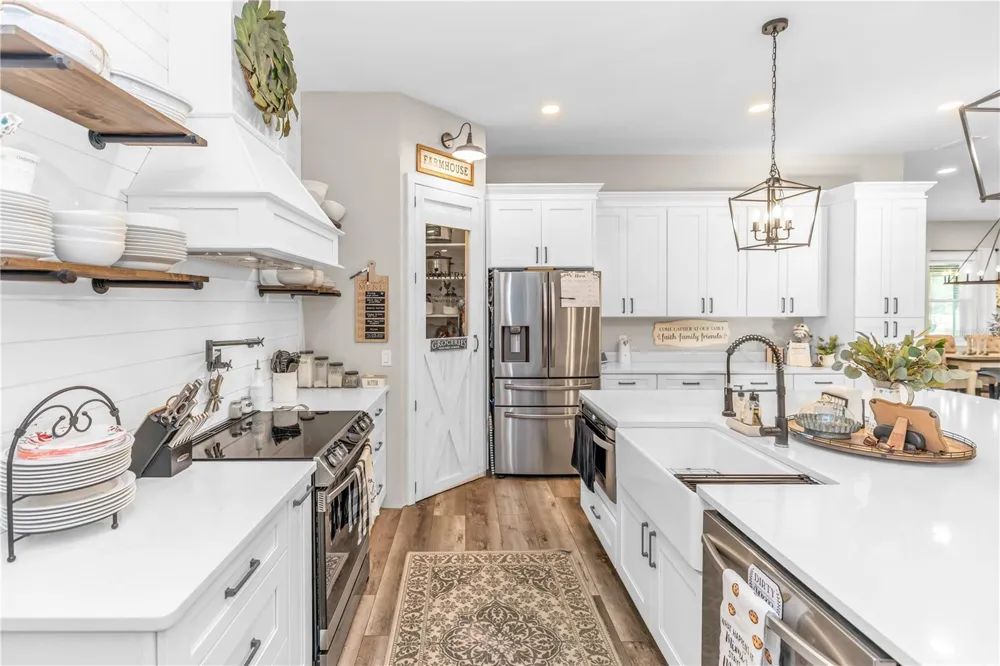 171 RIVER OAKS DRIVE Osteen, FL 32764