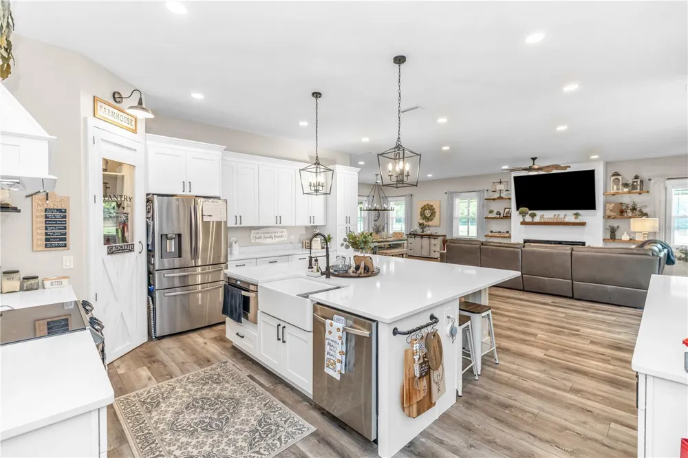 171 RIVER OAKS DRIVE Osteen, FL 32764