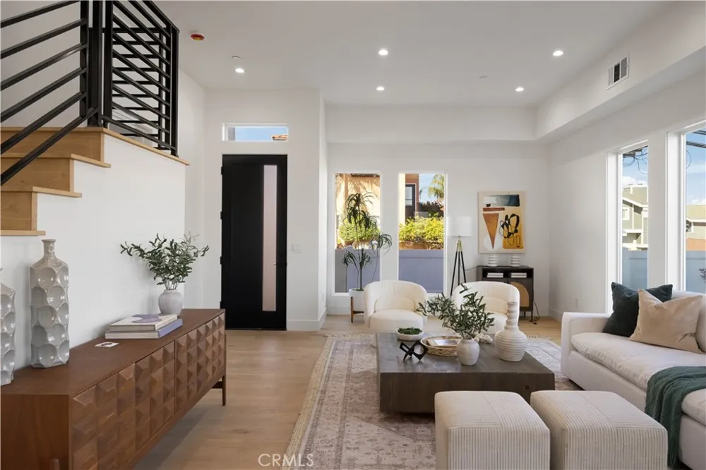 902 Green Redondo Beach, CA 90278