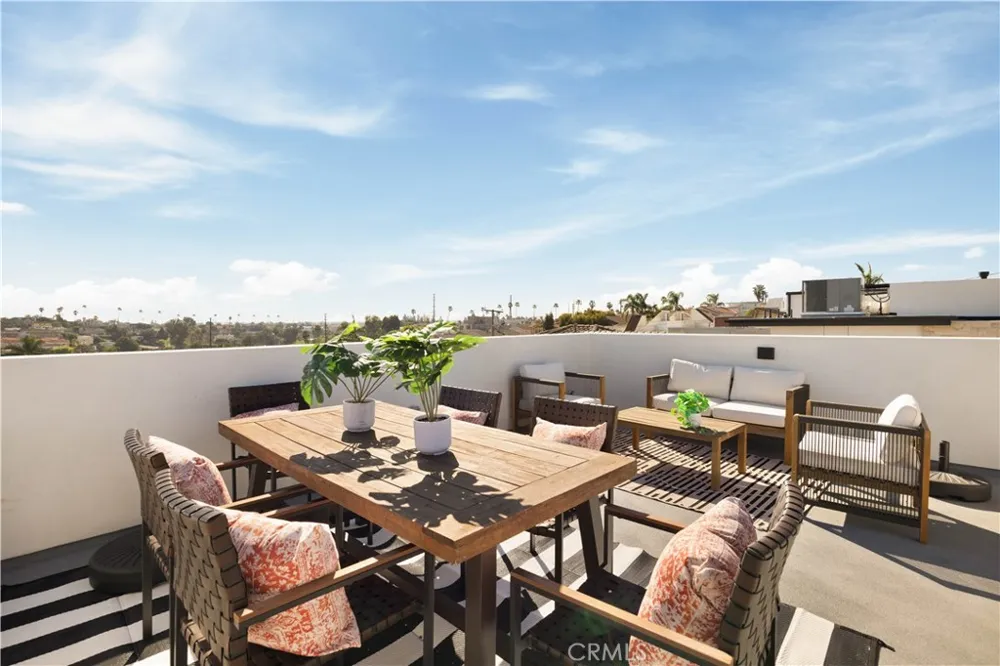 902 Green Redondo Beach, CA 90278