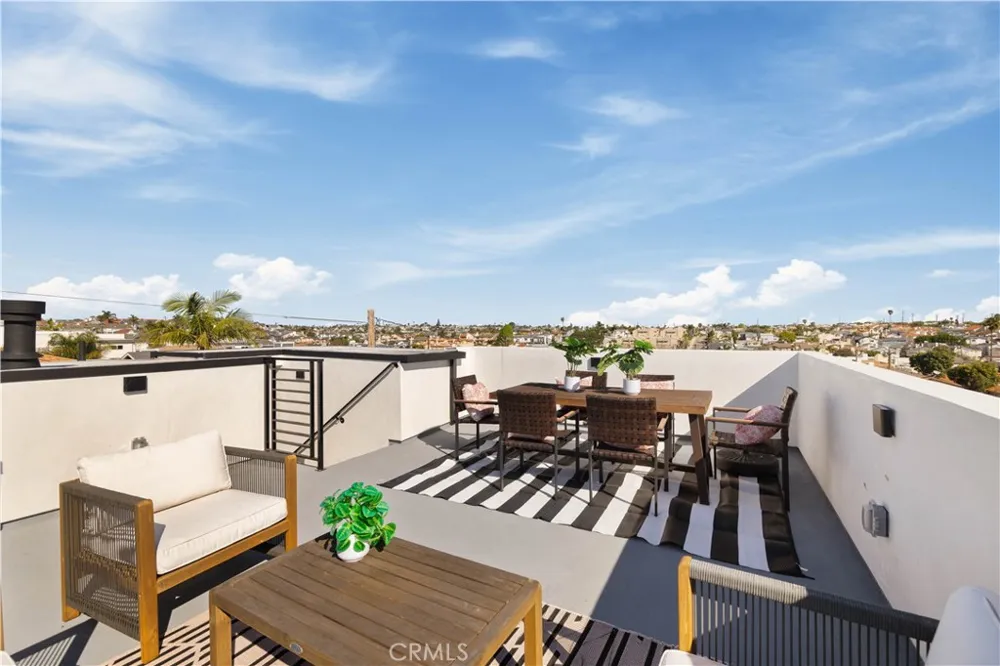 902 Green Redondo Beach, CA 90278