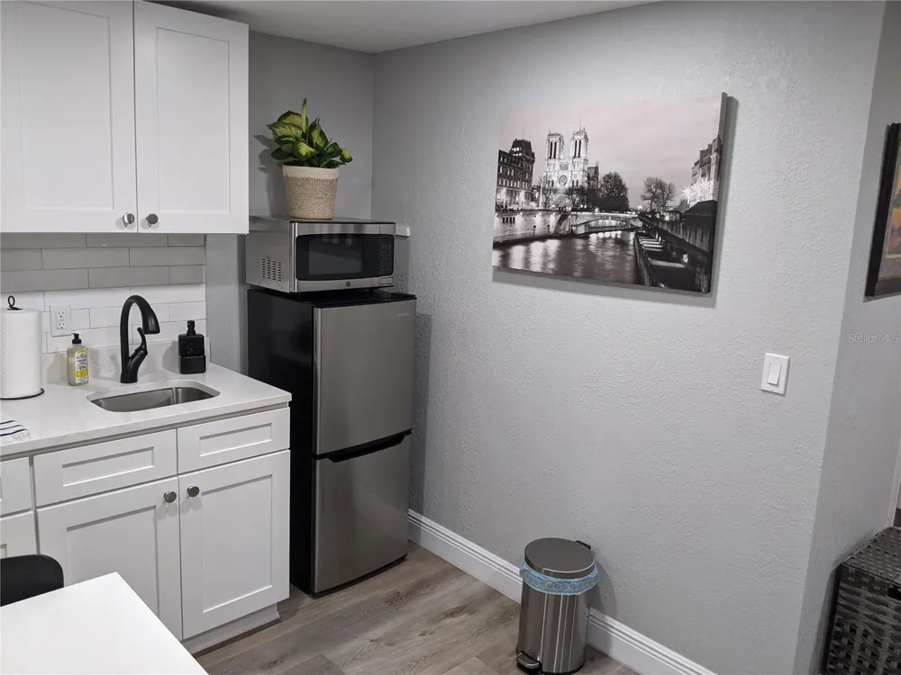 4538 W MINNEHAHA STREET #B Tampa, FL 33614