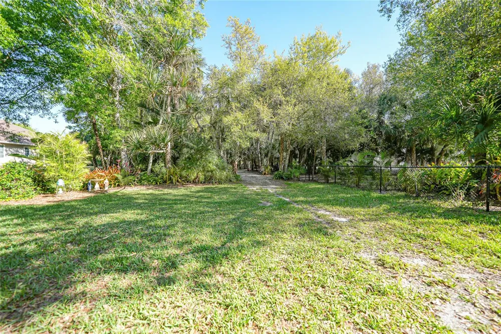 12222 SW AUSTIN AVENUE Lake Suzy, FL 34269