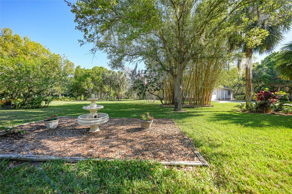 12222 SW AUSTIN AVENUE Lake Suzy, FL 34269