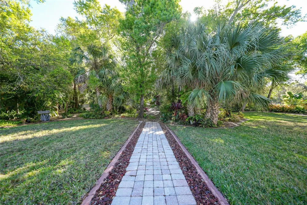 12222 SW AUSTIN AVENUE Lake Suzy, FL 34269