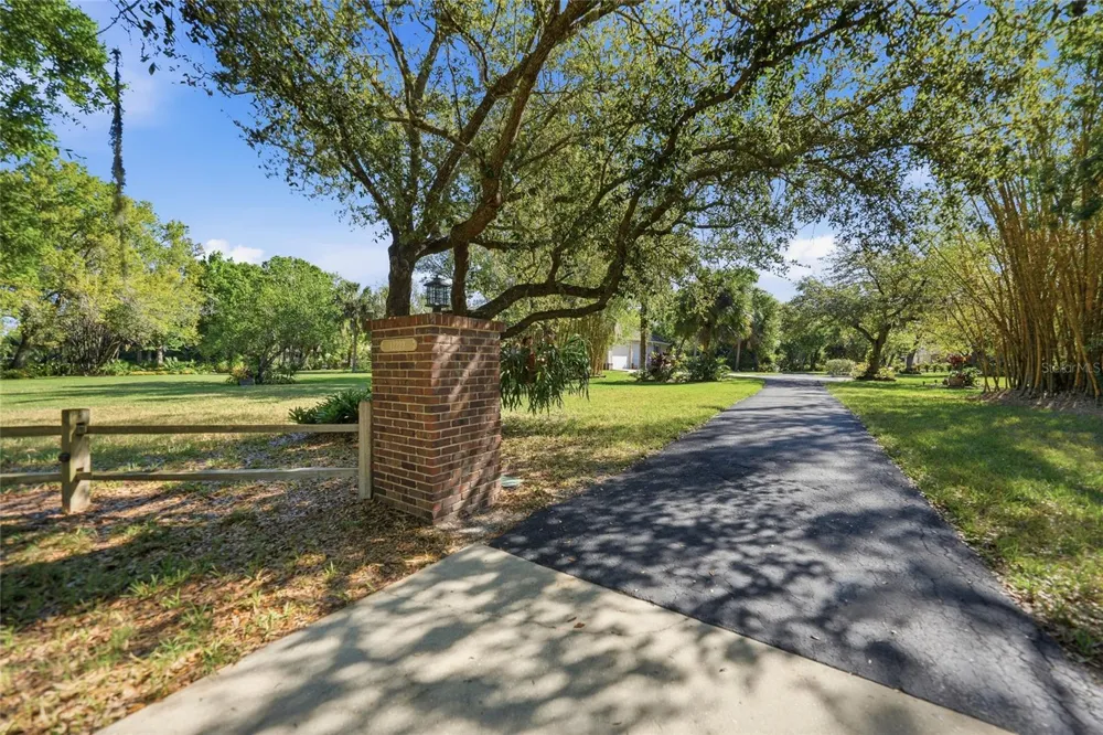 12222 SW AUSTIN AVENUE Lake Suzy, FL 34269
