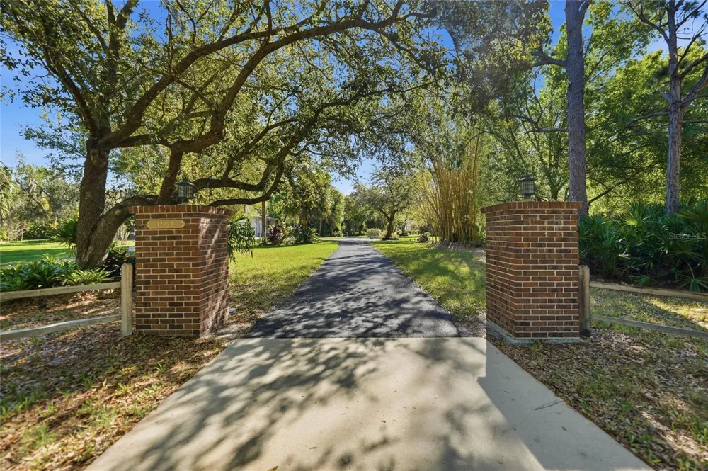 12222 SW AUSTIN AVENUE Lake Suzy, FL 34269