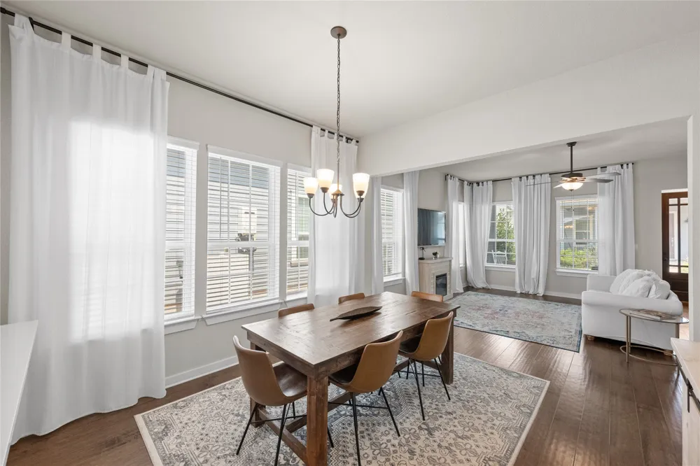 1182 Grant Wood Avenue Driftwood, TX 78619