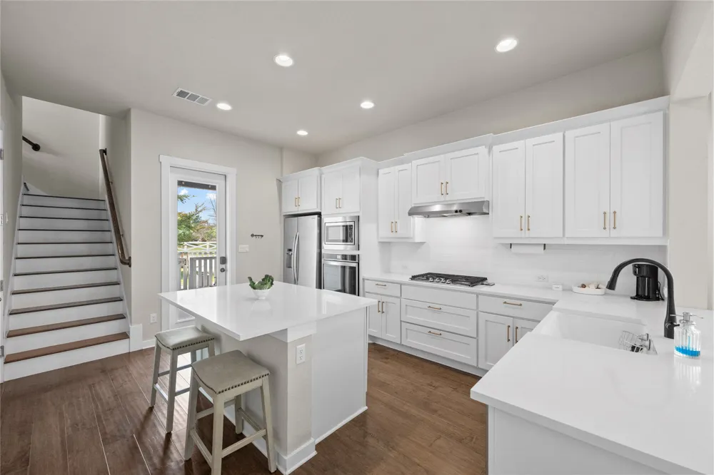1182 Grant Wood Avenue Driftwood, TX 78619