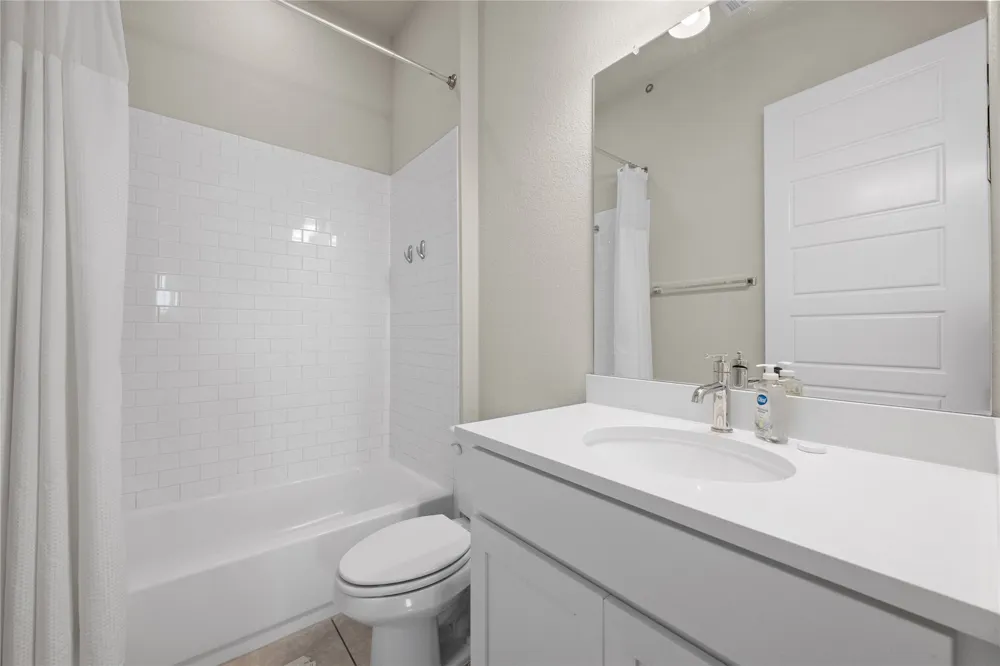 1182 Grant Wood Avenue Driftwood, TX 78619