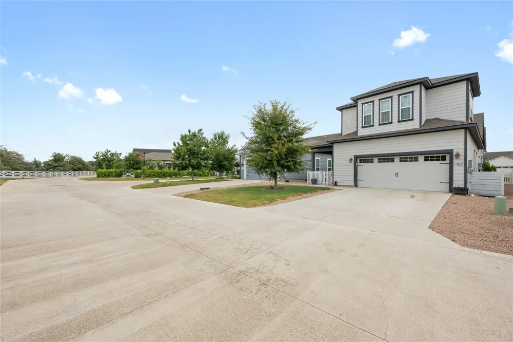 1182 Grant Wood Avenue Driftwood, TX 78619