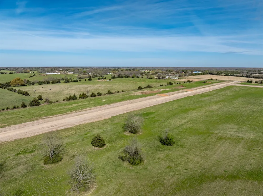 235 Private Road 33263 Sumner, TX 75486