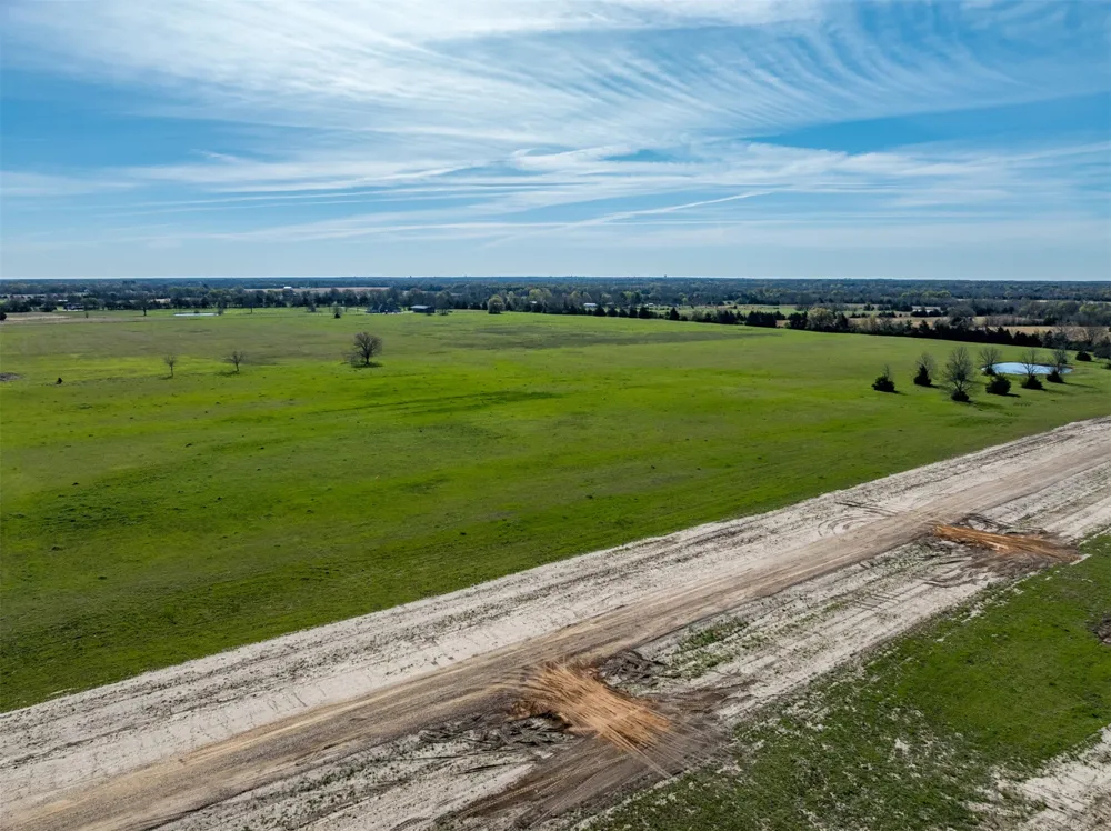 161 Private Road 33263 Sumner, TX 75486