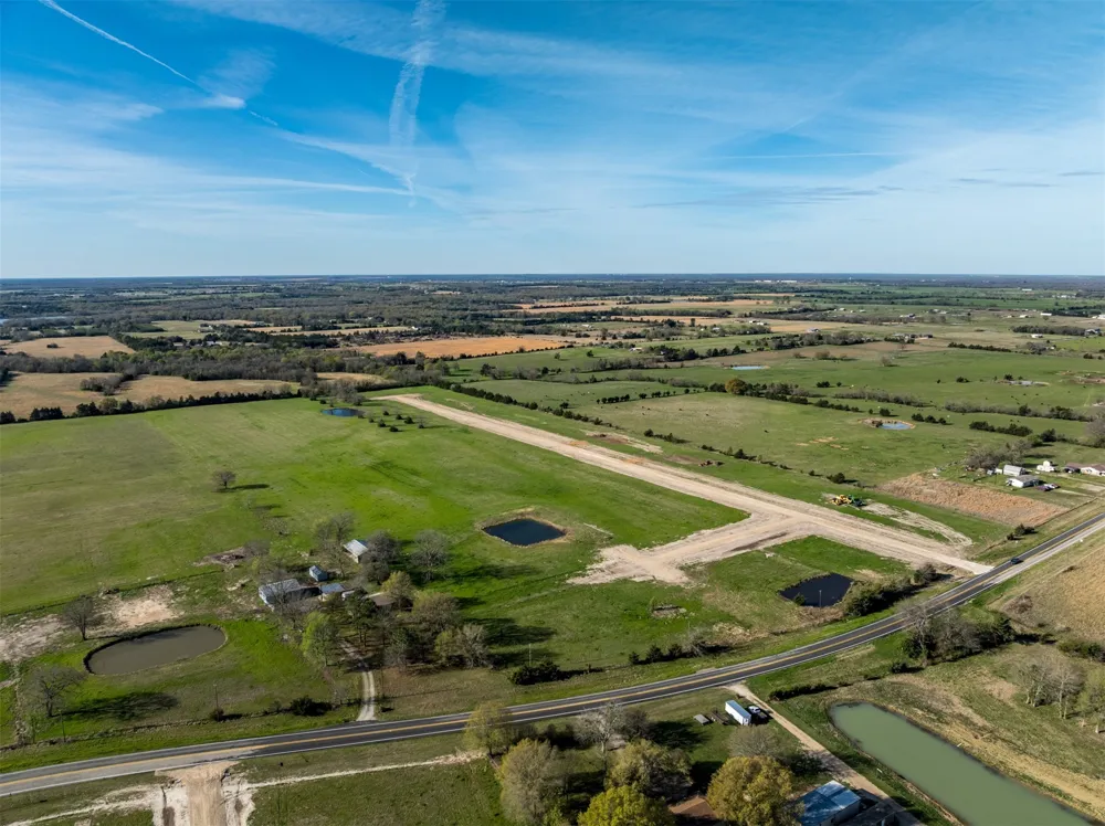 123 Private Road 33263 Sumner, TX 75486