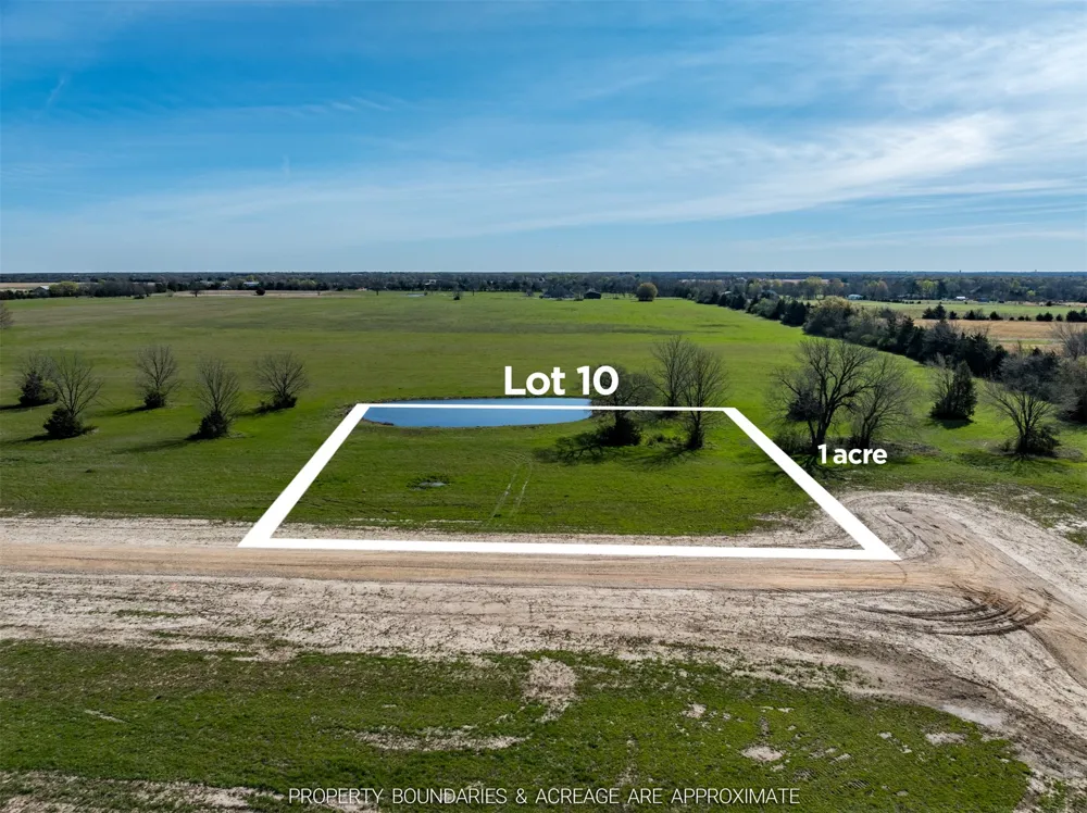 311 Private Road 33263 Sumner, TX 75486